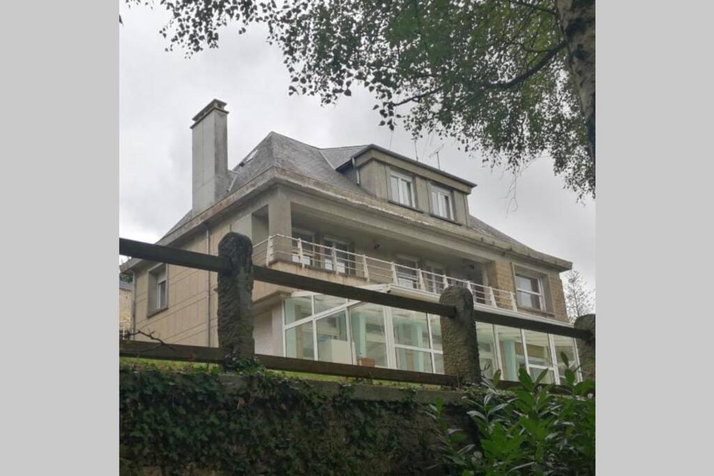 Du Bois Chasson Villa *